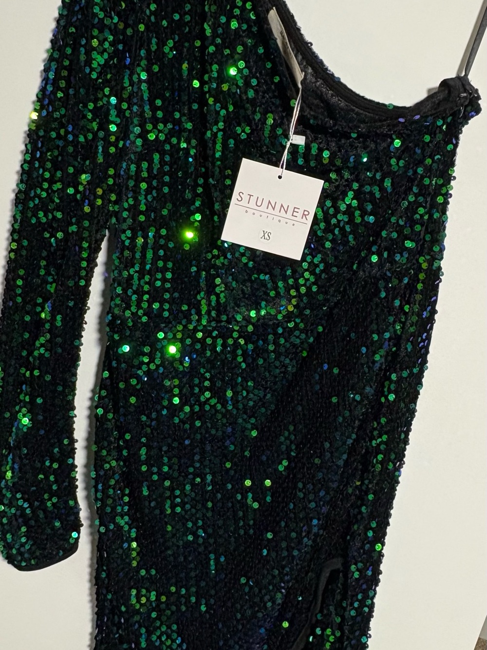 One-Shoulder Sequin Dress in Green and Black